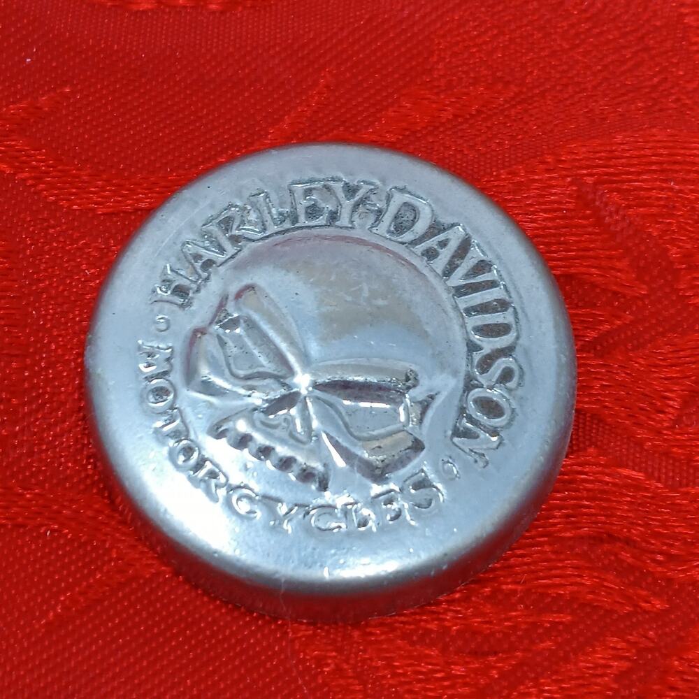 Harley Davidson Genuine Willie G Skull Handlebar Grip End Cap Single 56658-00